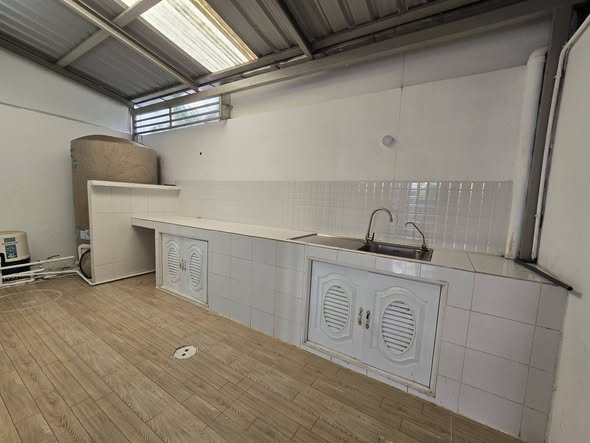kitchen of พฤกษาทาวน์ เน็กซ์ ลอฟท์ บางนา กม.5 (Pruksatown Next Loft Bangna KM.5)