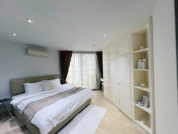 bedroom of 59 Heritage