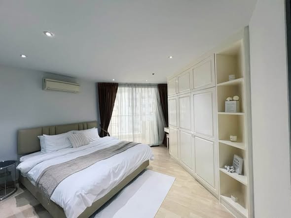 bedroom of 59 Heritage