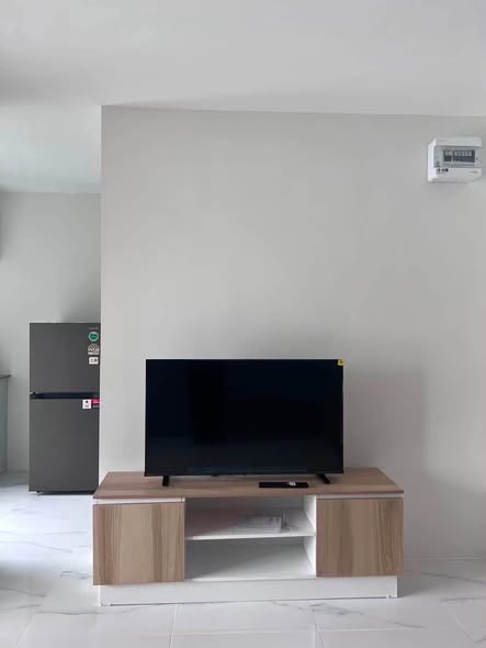 room interior of 624 Condolette