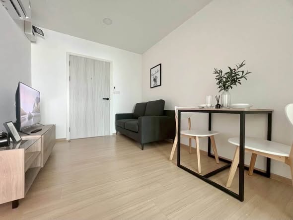 living room and room interior of ชีวาทัย ฮอลล์มาร์ค ลาดพร้าว – โชคชัย 4 (เฟส 2)