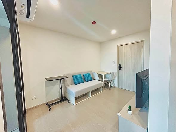 living room of กู้ดเดย์ สุขุมวิท 93 Good Day Sukhumvit 93