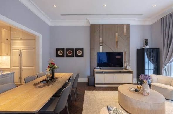 bedroom and living room of 98 Wireless