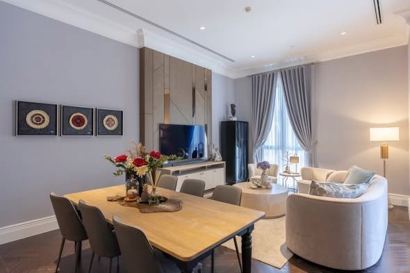living room of 98 Wireless