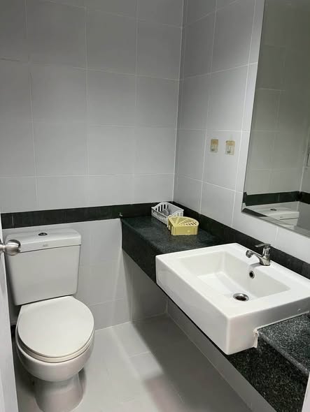 bathroom of A Space ID Asok-Ratchada