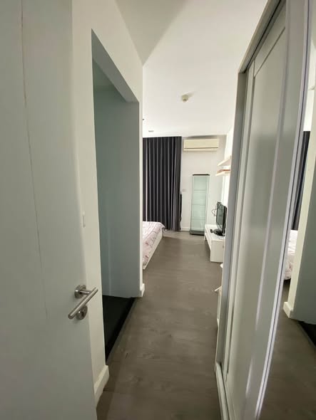 bedroom and room interior of A Space ID Asok-Ratchada