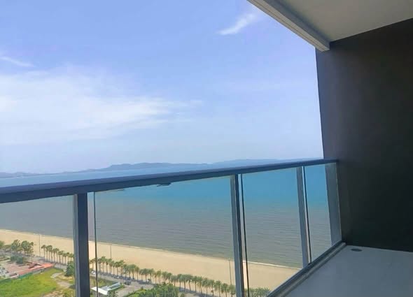 AERAS Beachfront Condominium Jomtien Pattaya
