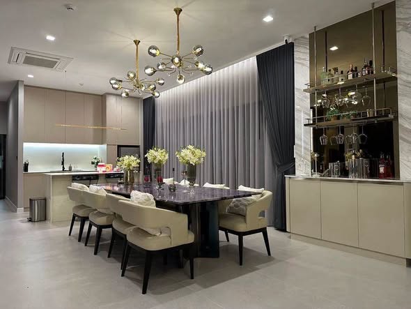 living room and room interior and kitchen of AERIE ศรีนครินทร์ กรุงเทพกรีฑา