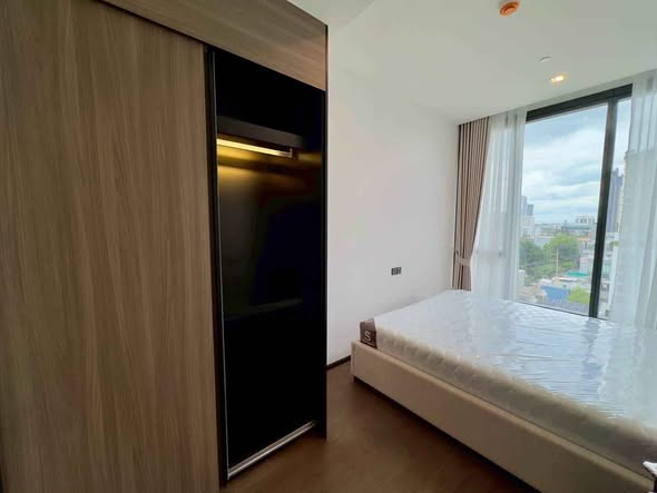 bedroom and room interior of AESTIQ Thonglor