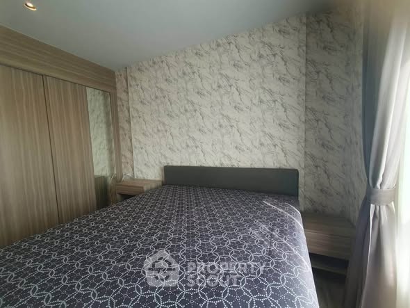 bedroom of Altitude Unicorn Sathorn