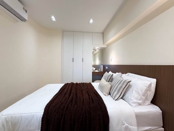 bedroom of Angket Pavilion