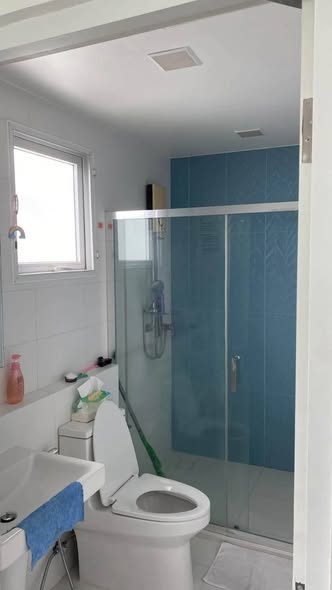 room interior and bathroom of Anya Bangna – Ramkamhaeng 2