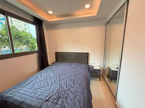 bedroom of Arcadia Beach Continental