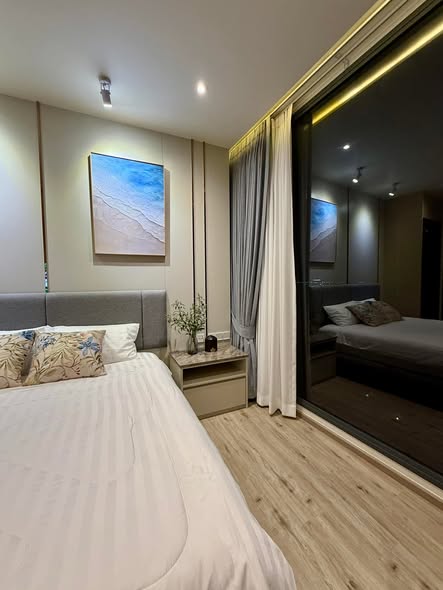 bedroom of AROM WONGAMAT