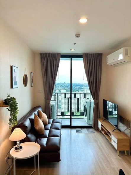bedroom and living room of Artemis Sukhumvit 77