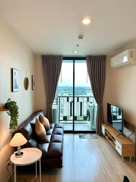 bedroom and living room of Artemis Sukhumvit 77