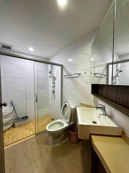 bathroom of Artisan Ratchada