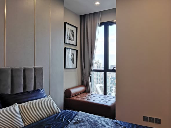 bedroom of Ashton Asoke