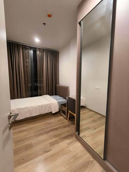 bedroom and room interior of Ashton Asoke