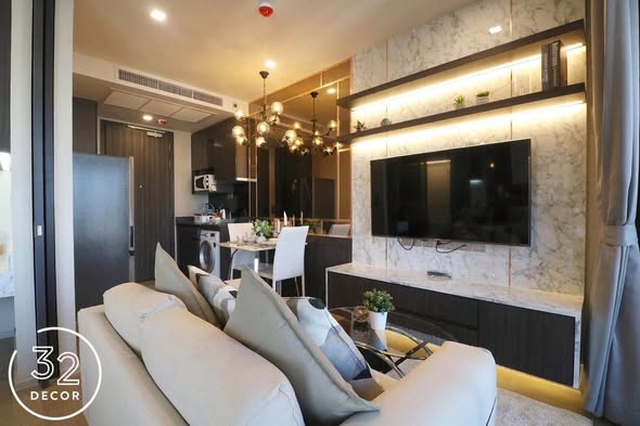 living room and bathroom of Ashton Asoke