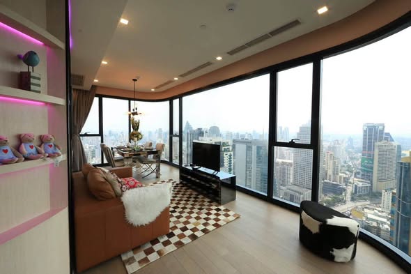living room and bedroom of Ashton Asoke
