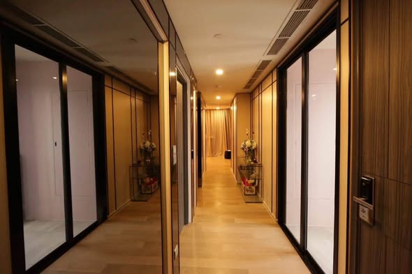 room interior of Ashton Asoke