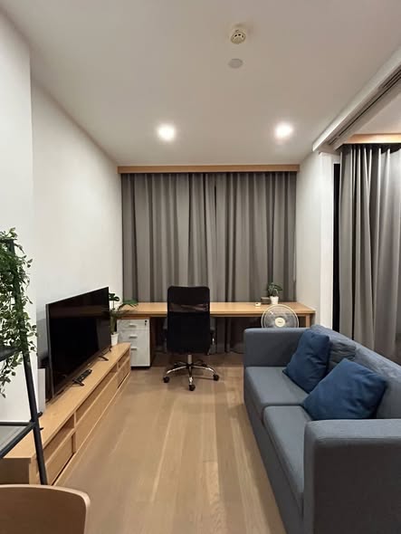 living room and room interior of Ashton Chula-Silom