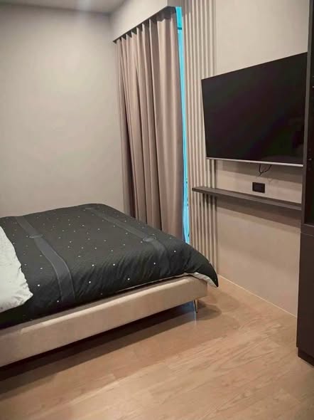 bedroom and room interior of Ashton Residence 41