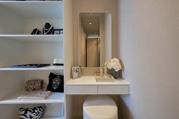 bathroom of Ashton Silom