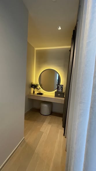 bathroom of Ashton Silom