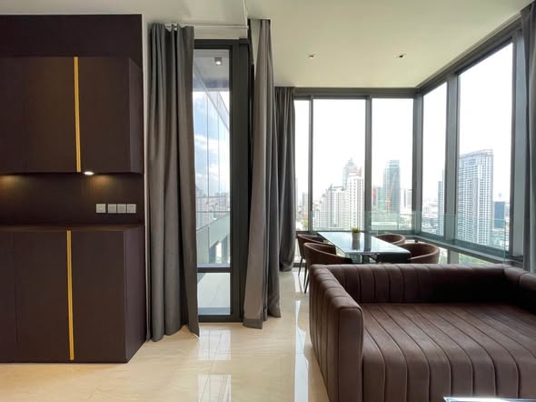 bedroom of Ashton Silom