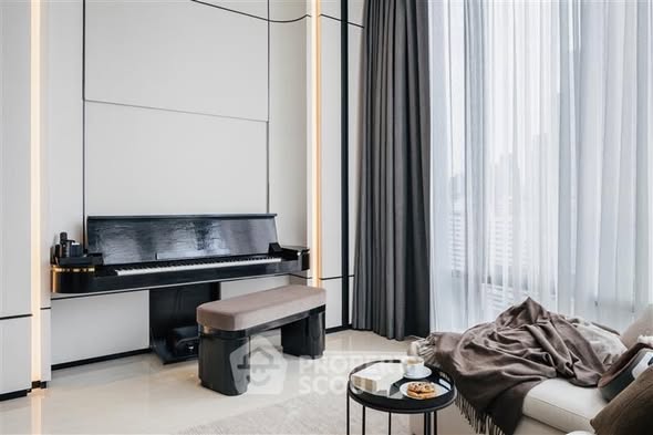 bedroom and living room of Ashton Silom