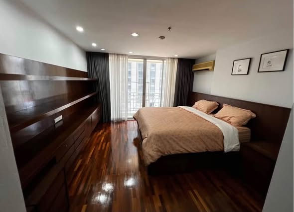 bedroom of Asoke Place