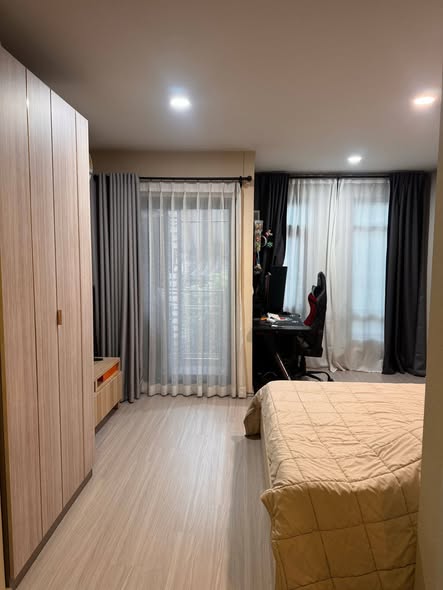 bedroom and room interior of Aspire Asoke-Ratchada