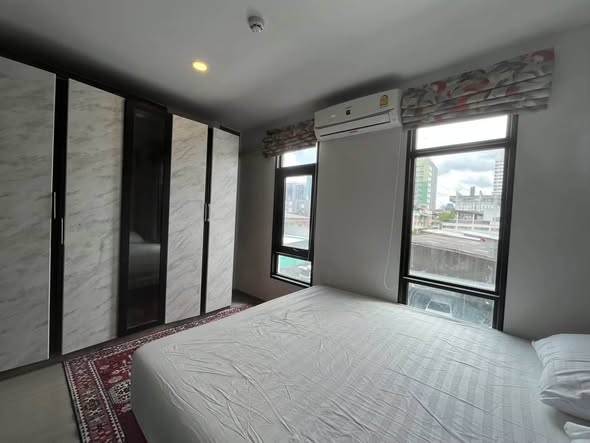 bedroom and room interior of Aspire Asoke-Ratchada