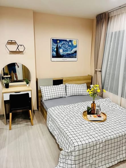 bedroom and living room of แอสปาย เอราวัณ ไพร์ม Aspire Erawan Prime