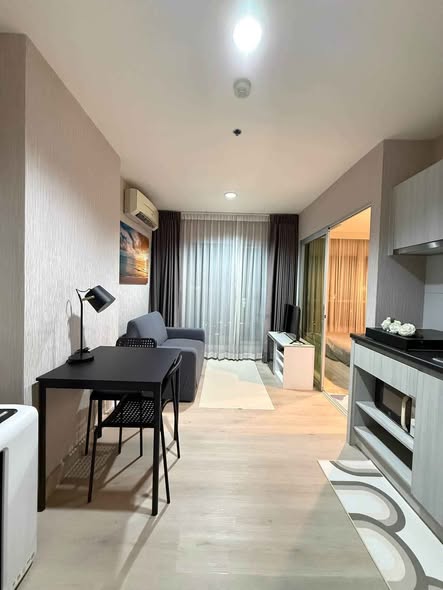 living room and bedroom of Aspire Ngamwongwan
