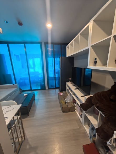 room interior of Aspire Onnut Station