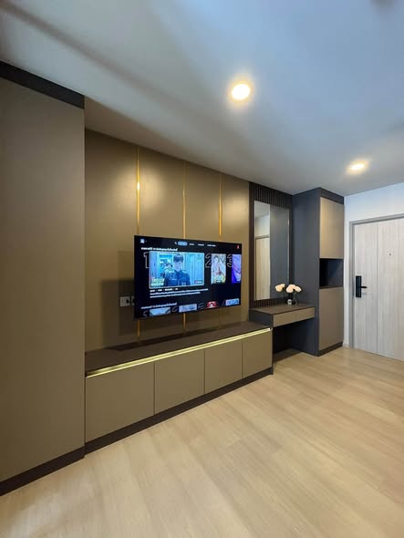 room interior of Aspire Onnut Station