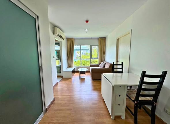 bedroom and room interior of Aspire Rama 4