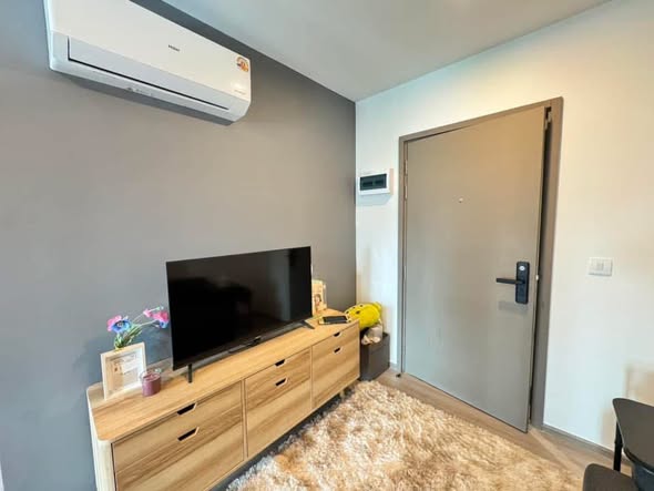 bedroom and room interior of Aspire Ratchayothin
