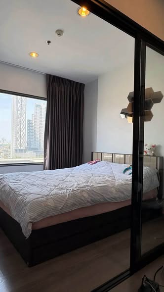 bedroom and room interior of Aspire Sathon-Taksin (Timber Zone)
