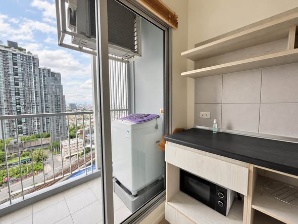 room interior of Aspire Sathorn – Tha Phra