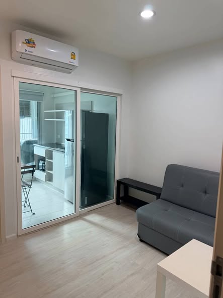 room interior of Aspire Sathorn – Tha Phra
