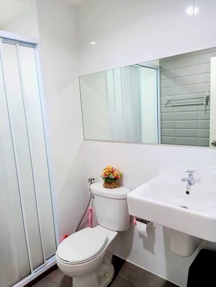 bathroom of Aspire Sukhumvit 48