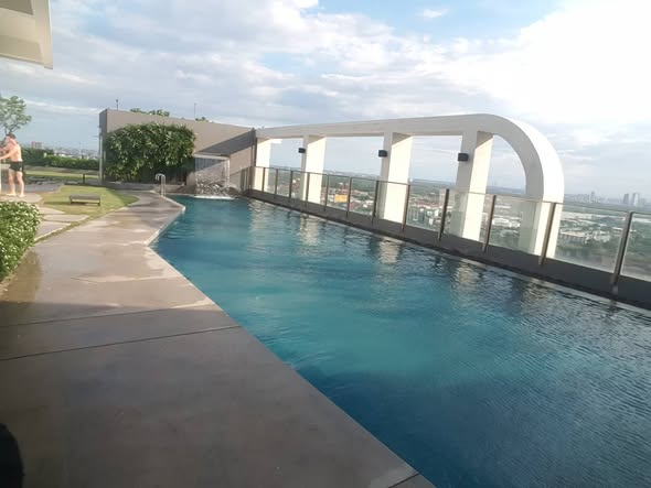 pool of Aspire Sukhumvit 48