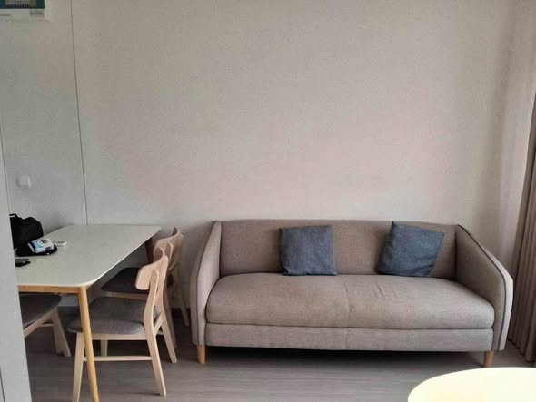 living room and room interior of Aspire Sukhumvit-On Nut