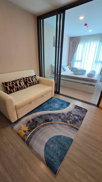 bedroom and living room of Aspire Sukhumvit-Rama 4