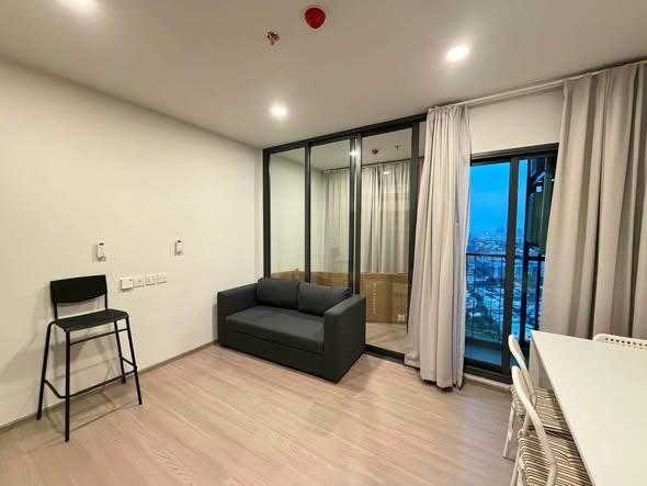 living room and bedroom and room interior of Aspire Sukhumvit-Rama 4