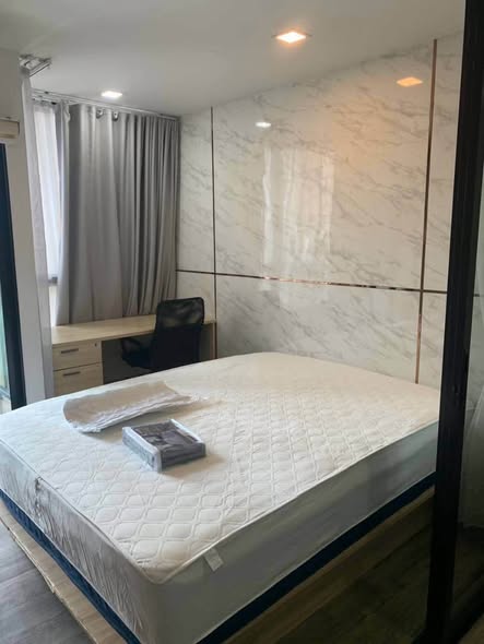 bedroom and room interior of Atmoz รัชดา-ห้วยขวาง คอนโด